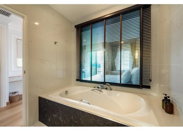 Nine River Hotel Ban Pong (Ratchaburi)