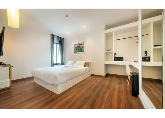 Hotel Nine River